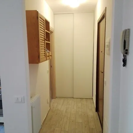 Cascina Bianca 아파트 *